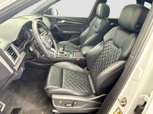 Used 2020 Audi SQ5 Premium Plus w/ Premium Plus Package image 18