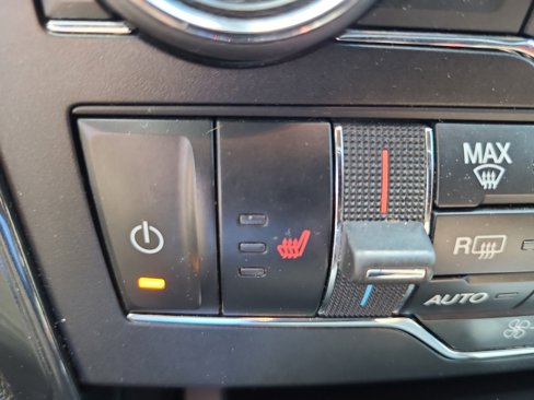 Used 2018 Ford Explorer XLT w/ Equipment Group 202A image 26