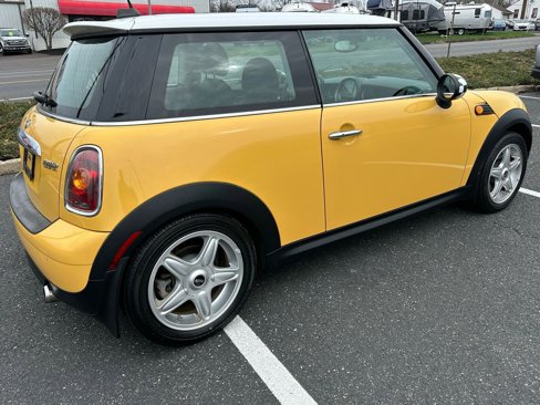 Used 2009 MINI Cooper Hardtop image 5