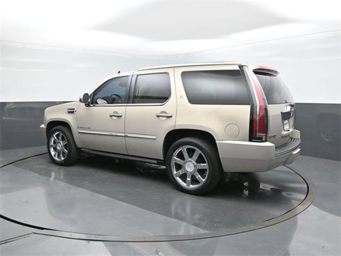 Used 2009 Cadillac Escalade Hybrid image 5