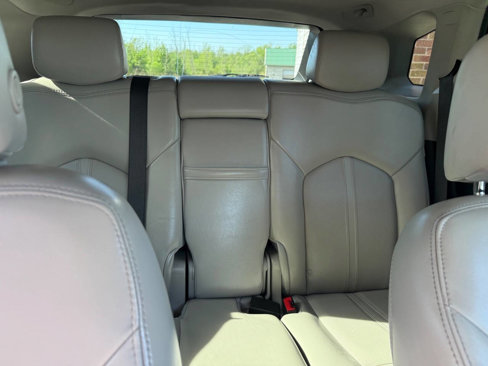 Used 2014 Cadillac SRX Luxury w/ Driver Awareness Package image 12