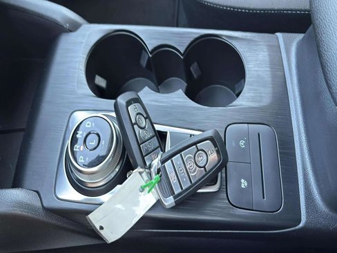 Used 2022 Ford Escape SE w/ Convenience Package image 18
