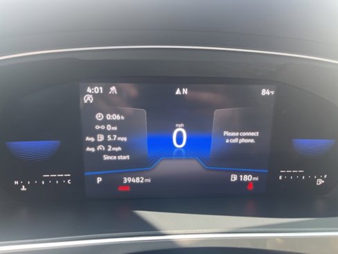 Certified 2022 Volkswagen Tiguan SE R-Line image 20
