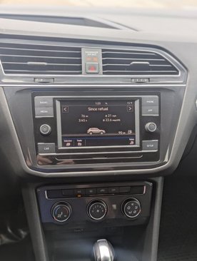 Used 2018 Volkswagen Tiguan S image 14