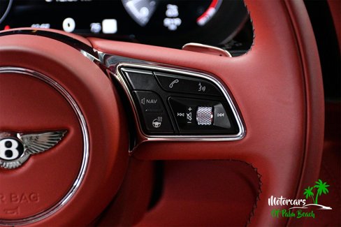 Used 2022 Bentley Bentayga image 29