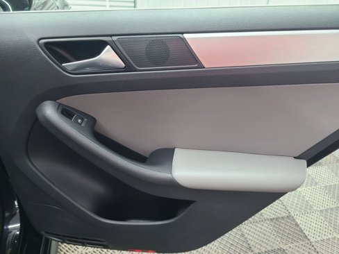 Used 2016 Volkswagen Jetta SEL Premium image 40