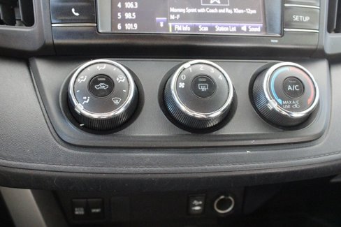 Used 2017 Toyota RAV4 LE image 36