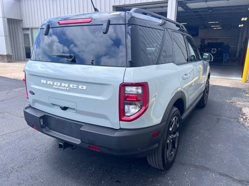Used 2022 Ford Bronco Sport Outer Banks w/ Tech Package image 9