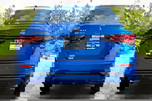 Used 2025 Nissan Sentra SV w/ SV Premium Package image 4