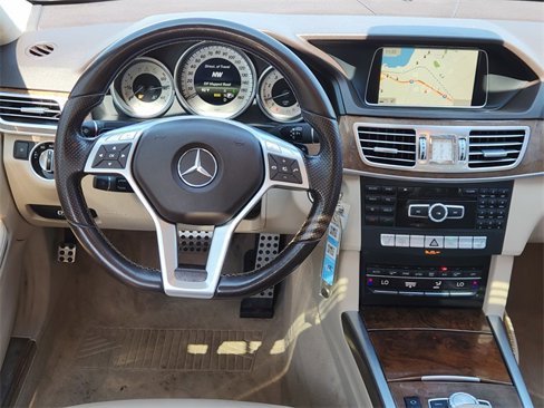 Used 2014 Mercedes-Benz E 350 4MATIC Sedan image 15