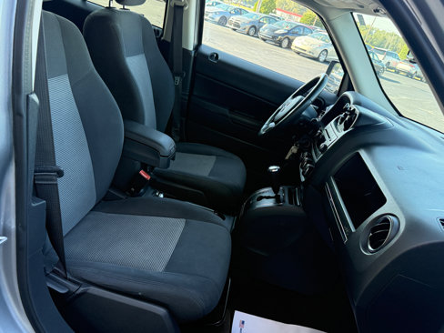 Used 2016 Jeep Patriot Latitude image 15