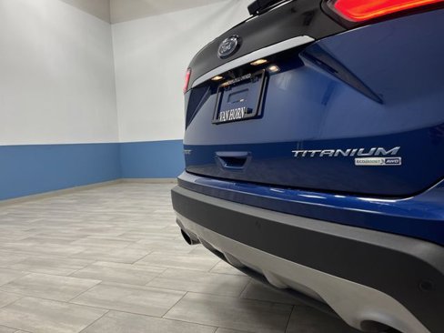 Used 2020 Ford Edge Titanium image 35