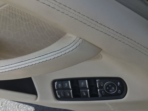 Used 2014 Porsche Panamera 4S image 6