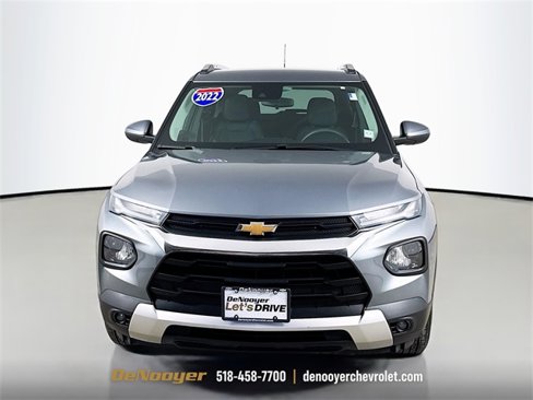 Used 2022 Chevrolet TrailBlazer LT image 2