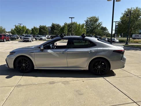 Used 2021 Toyota Camry XSE w/ Cold Weather Package image 8
