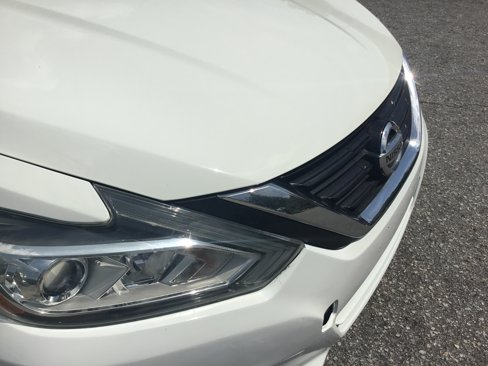 Used 2018 Nissan Altima 2.5 SV image 14