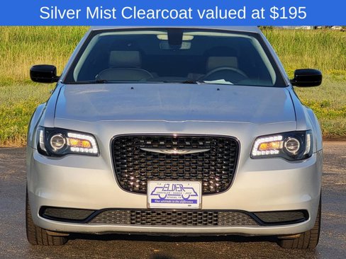 Used 2023 Chrysler 300 Touring w/ Sport Appearance Package image 2