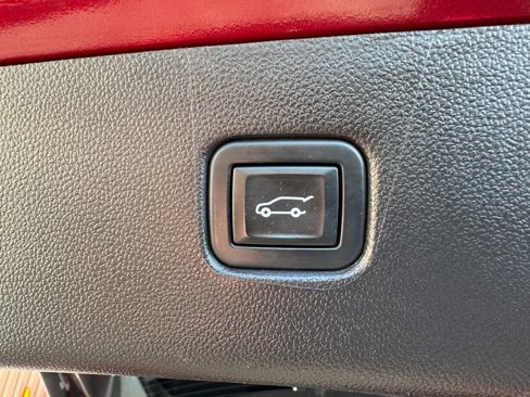 Used 2020 Chevrolet Blazer RS image 36