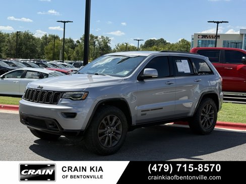 Used 2016 Jeep Grand Cherokee Limited 75th Anniversary image 2