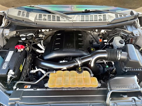 Used 2016 Ford F150 Platinum w/ Equipment Group 701A Luxury image 14