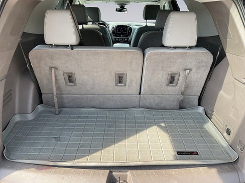 Used 2020 Chevrolet Traverse LT w/ LT Premium Package image 11