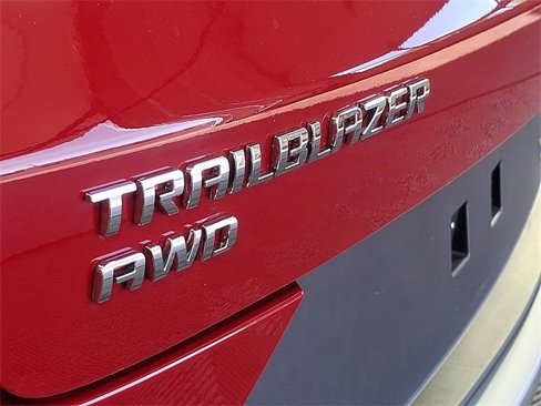 Certified 2026 Chevrolet TrailBlazer LT w/ Convenience Package image 30