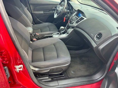 Used 2013 Chevrolet Cruze LT w/ RS Package image 18