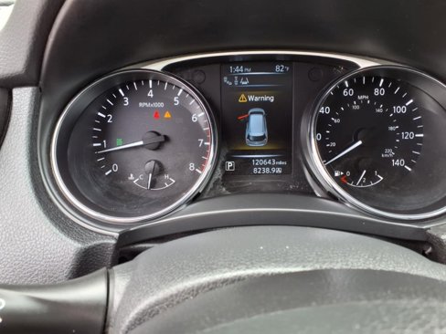 Used 2014 Nissan Rogue SL w/ SL Premium Package image 17