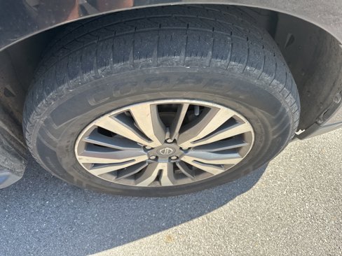 Used 2020 Nissan Pathfinder SV image 23