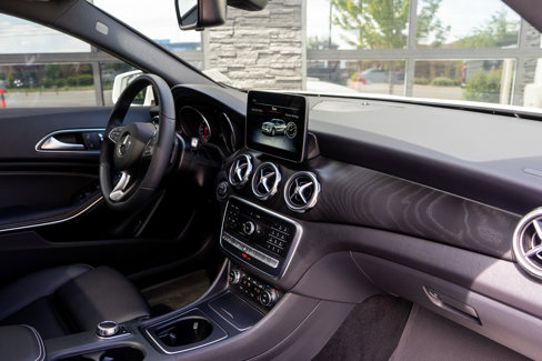 Used 2019 Mercedes-Benz GLA 250 4MATIC image 47