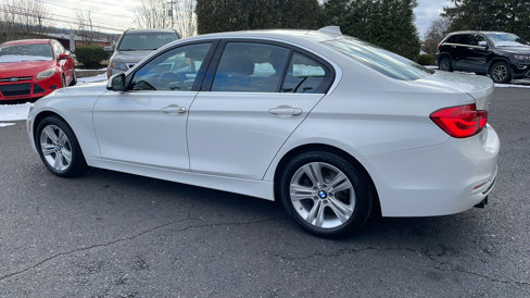 Used 2017 BMW 330i xDrive Sedan image 9