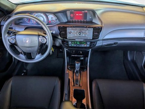 Used 2017 Honda Accord Sport image 16