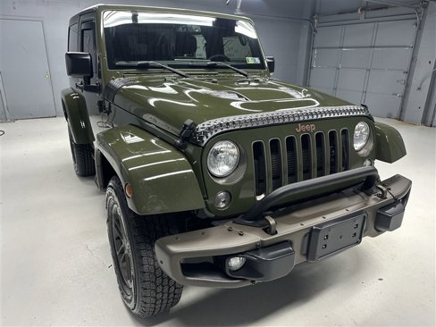 Used 2016 Jeep Wrangler Sahara image 10
