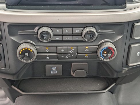 Used 2024 Ford F150 XL image 19
