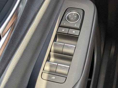New 2025 Toyota Prius XLE image 48