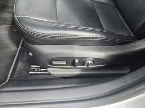 Used 2018 Buick Regal Preferred w/ Sights and Sounds Package image 14