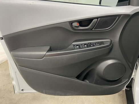 Used 2020 Hyundai Kona SEL image 12