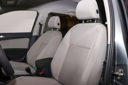 Used 2020 Volkswagen Tiguan S image 12