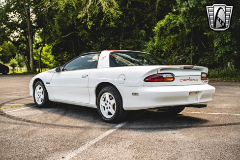 Used 1997 Chevrolet Camaro Z28 w/ Preferred Equipment Group 2 image 4
