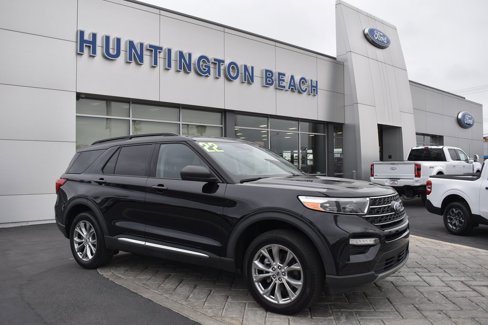 Used 2022 Ford Explorer XLT w/ Equipment Group 202A image 1