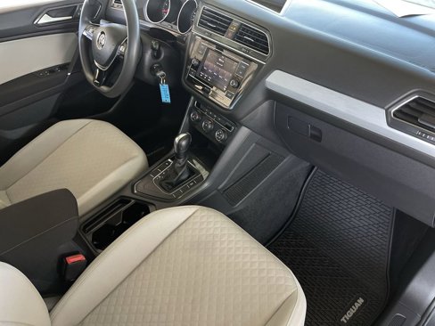 Used 2018 Volkswagen Tiguan S image 26