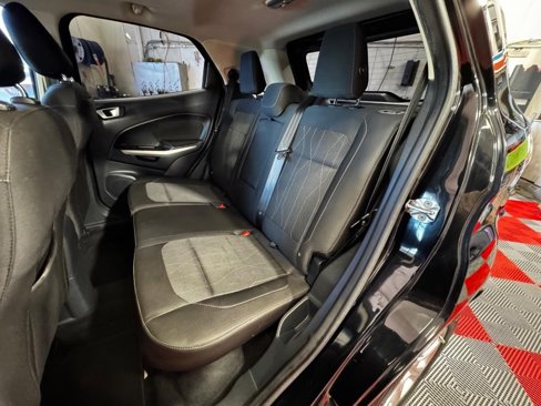Used 2018 Ford EcoSport SE image 12