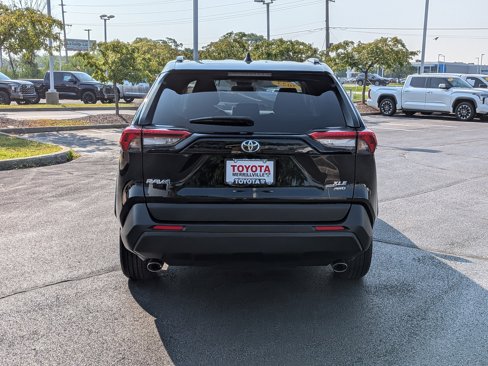 Used 2023 Toyota RAV4 XLE image 7