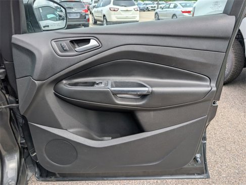 Used 2017 Ford Escape SE image 29