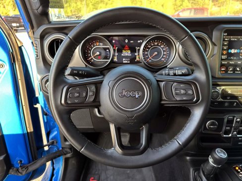 Used 2022 Jeep Wrangler Unlimited Sport image 25