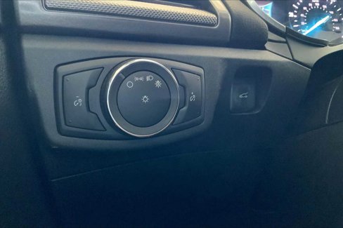 Used 2019 Ford Fusion SE image 31