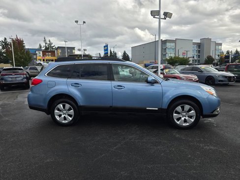 Used 2011 Subaru Outback 2.5i Limited w/ PWR Moonroof Pkg image 7