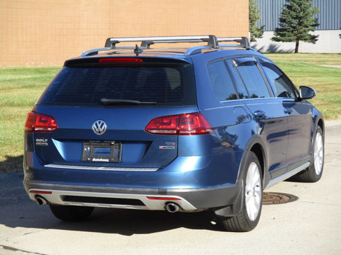 Used 2017 Volkswagen Golf Alltrack SE image 7