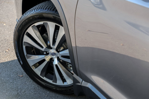 Used 2022 Subaru Ascent Limited image 5