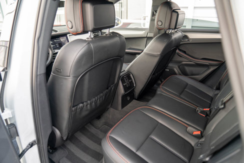 Used 2022 Porsche Macan image 33